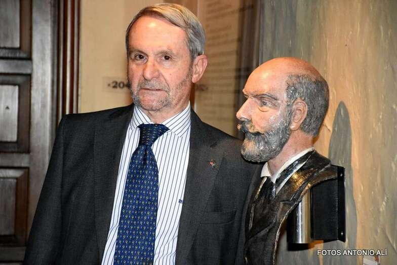 El historiador Víctor Morales Lezcano, ayer en la Casa-Museo León y Castillo